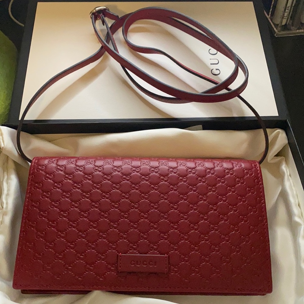 Gucci GG Micro Guccissima Red Crossbody Wallet Bag